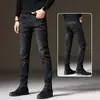 Jeans Azules Claros Hong Kong para Hombre 2026 Nuevos Ajustados Skinny Pantalones Estilo Primavera y Otoño Elásticos Casuales Rectos Largos