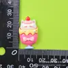 Accesorios de Resina Gatito de Manzana Pegamento Cremoso DIY Pasador Calcomanía para Vaso de Agua Accesorios para el Cabello Agujero Zapato Material Lote para Funda de Teléfono Móvil