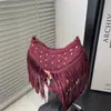 Bolso de Lujo Ligero Estilo Francés al por Mayor para Mujer, Nuevo Bolso de Hombro con Remaches y Flecos Otoño e Invierno 2025 con Estilo Cruzado para Mujer