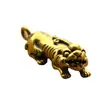 Latón retro valiente bronce antiguo mascota de té antigua llavero colgante pieza de mano cinco emperadores dinero calabaza de cobre