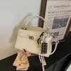 Bolsa de Mão Pequena Exquisita e Moderna para Mulheres, Nova Moda Primavera 2026 Versátil Bolsa de Ombro, Bolsa Transversal Casual Simples