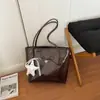 Bolso grande de mujer transfronterizo, nuevo estilo verano 2026, versátil y moderno, de un solo hombro, moderno, para la ciudad, retro, casual, tipo tote
