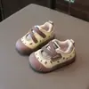 Zapatos para caminar de niña, nuevo modelo otoño 2026, zapatos para caminar antideslizantes de suela blanda para niño, zapatos casuales transpirables y versátiles