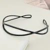 Nueva Banda para el Cabello de Plástico Estilo Simple Negro Brillante Pintada en Spray con Dientes Fija Accesorio para el Cabello para Uno o Dos Yuanes