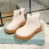 Botines Cortos para Niñas con Adorno de Encaje Botas de Princesa 2026 Primavera/Otoño Nuevos Botines de Cuero Antideslizantes Estilosos Botas Individuales para Niños Medianos y Mayores