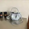 Bolso Cubo Grande de Pliegues Estilo Coreano Casual 2026 Nuevo Moda Bolso de Hombro Versátil Retro Bolso de Mano de un Solo Hombro