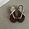 Chanclas de Verano 2026 con Tira Cruzada para el Dedo del Pie, Cómodas para Uso al Aire Libre, Tacón de Cuña, Suela Gruesa, Antideslizantes, Sandalias Casuales para Mujer
