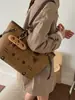 Bolsa Casual Grande Capacidade Estilo Retrô Transfronteiriça para Mulheres Nova Moda Outono e Inverno 2025 Bolsa de Ombro Tote