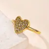 Joyería de acero de titanio de moda transfronteriza, anillo de acero inoxidable en forma de corazón con incrustaciones de diamantes fundidos estilo lujo ligero, anillo abierto geométrico al por mayor