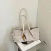 Bolso de Mano Nuevo para Mujer Otoño 2026 Bolso Tote de Alta Gama para Viajes Diarios con Gran Capacidad y Correa para el Hombro
