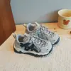 Zapatos de Papá para Niños Otoño Nuevo Malla Transpirable Zapatos Deportivos para Niños y Niñas Suela Suave Antideslizantes Zapatos para Niños Casuales de Moda