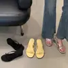 Pantuflas redondas de tiras finas para mujer estilo coreano Chuyuji para uso en exteriores, nuevo modelo de verano 2026, delicadas y adecuadas para faldas, con tacón de cuña para la playa