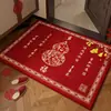 Felpudo festivo rojo, alfombra absorbente, antideslizante, resistente a las manchas y duradera para el recibidor, la sala de estar o el vestíbulo.