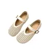 Zapatos de Cuero para Niñas 2026 Primavera Nuevos Mary Jane Suela Suave Zapatos de Princesa Sandalias Transpirables Huecas de Verano para Uso al Aire Libre