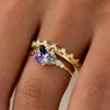 Cao Shi Europeu e Americano Colorido Geométrico Par de Anéis, Anéis de Casamento Personalizados de Nicho Modernos, Estilo de Luxo Acessível para Casamento Exquisito e Elegante