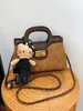 Elegante bolso acolchado de cadena en bloques de color, bolso de mano cuadrado pequeño elegante y versátil, bolso de hombro y bandolera moderno para mujer