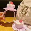 Novo Design de Bolo de Aniversário de 2026 com Velas Iluminadas, Presilhas de Cabelo de Cereja, Fofo Headband de Laço de Renda de Pelúcia