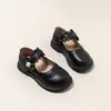 Sapatos de menina sapatos infantis sapatos de princesa pequenos de couro 2025 novo estilo primavera e outono menina bebê sapatos casuais da moda sola macia modernos