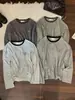 Camiseta longa listrada casual de caimento solto estilo coreano da MISS Misi com bordado de pera para mulheres, top de outono