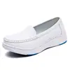 Zapatos de enfermera para mujer, suela suave, transpirables, zapatos de trabajo para doctor, suela gruesa, antideslizantes, otoño e invierno, planos, zapatos médicos, cómodos, no cansan los pies