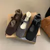 Zapatos peludos elegantes y sofisticados para mujer, perfectos para usar en exteriores, nueva colección otoño/invierno 2024, estilo retro francés, elegantes zapatos planos Mary Jane