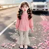 Conjunto de Camisa Rosa e Calça de Bolinhas Estilo Coreano para Meninas Primavera/Outono 2026 Nova Moda Infantil Conjunto Elegante de Duas Peças para Menininhas