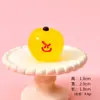 Acessórios de Resina de Maçã Coloridos Luminosos Engraçados de Novo Produto de Natal para Véspera de Natal Decorações Pequenas Decorativas DIY