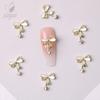 Joias de Liga para Nail Art Japonesa Laço Dourado Champagne Diamante Branco Broca de Unha para Fototerapia Rebite Acessórios de Metal
