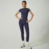 Blusas Populares de Manga Curta para Cross-Border com Camisetas Internas, Tops Esportivos de Manga Curta de Secagem Rápida para Corrida ao Ar Livre, Yoga, Ajustados, Gola Redonda, Femininos