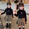 Camiseta básica infantil de algodón abrigado para niños y niñas en otoño e invierno.