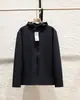 Chaqueta de concha blanda para exteriores de color sólido para hombres y mujeres, a prueba de viento, transpirable, con capucha de terciopelo, versátil y no exigente con la edad 9284