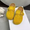 Colección Primavera/Otoño 2026: Mules sin cordones para mujer con suelas gruesas, diseño de punta abierta y tacón oculto para altura adicional