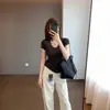 Camiseta Dori Versátil de Corte Ajustado de Algodón Peinado Tencel Amigable con la Piel Ligeramente Ceñida Cuello en U Hombro Normal Manga Corta