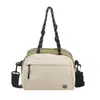Bolsa de mão casual leve para mulheres no atacado, nova moda verão 2026 bolsa de ombro patchwork, bolsa transversal para o dia a dia