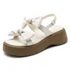 Sandalias de plataforma gruesa para mujer verano nuevo en línea rojo súper populares tira de lazo cómodas sandalias para exteriores talla pequeña