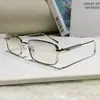 Gafas de Sol Nuevas Europeas y Americanas 2025, Gafas de Sol Cuadradas Literarias, Sencillas y Casuales, Visera Grabada en Metal y Gafas de Protección Solar