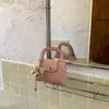 Bolso de mano moderno con cierre de rombo para mujer 2026, nuevo bolso de hombro con cadena, bolso cruzado sencillo y elegante de nicho.