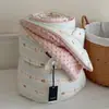 Touca de Algodão Pequena Floral Estilo Coreano Colcha de Gaze Colcha de Inverno Colcha de Primavera e Outono Acolchoada Veludo Acalmador para Bebê Colcha de Renda
