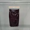 Conjunto de Cuero PU Cruzado Otoño/Invierno 2026 Chaqueta con Cuello en V Ceñida a la Cintura con Volantes y Cremallera Acampanada con Falda de Tubo con Abertura en la Cadera