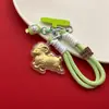 Pingente dourado em formato de ovelha com folha de ouro, corrente para celular, chaveiro, amuleto de fio vermelho, ovelha do zodíaco, decoração de Ano Novo, pequeno presente