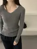 Malha Fina de Lã com Gola V de Cor Sólida e Mangas Longas para Mulheres Outono Inverno Simples Modelador Camada Base Top Preto