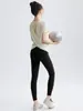 Traje esportivo deslumbrante, roupa de ginástica feminina, conjunto de ioga, novo modelo 2026, camiseta de manga curta, blusa para treino de corrida e Pilates