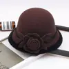 Novo Chapéu de Pescador de Lã Moda Britânica Elegante Socialite Chapéu Balde Moda Versátil Flor Cortada Chapéu de Feltro