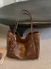 Bolso de Gran Capacidad para Mujer Otoño Retro 2025 Nuevo Versátil Simple Bolso de Hombro Casual para Viajes Diarios Bolso Tote Bolso de Mujer