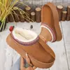 Otoño 2026 Nuevo Talla Grande para Mujer Casual Cómodas Estilo Europeo y Americano Modernas Pantuflas Peludas para Exteriores Talla Única
