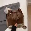 Bolsas para Mulheres 2025 Outono e Inverno Nova Textura de Nicho Coreana Bolsa Transversal de Alça Larga Bolsa de Ombro Tecida Bolsa Saco Fashion