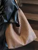 Bolsa de ombro tecida color block de alta qualidade transfronteiriça, bolsa de axila da moda e versátil, bolsa grande de alta capacidade para o dia a dia