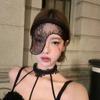 Horquilla de Halloween con forma de calavera y garra, estilo gótico oscuro, con flor de rosa roja, accesorios para el cabello, accesorios para fotos, accesorios para disfraces