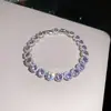 Pulseira com Fecho Quadrado de Zircônia Banhada a Ouro 18K Real, Pulseira Versátil e Simples com um Toque de Luxo Leve e Sofisticado para Mulheres