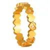 Anel de Aço Titânio com Cravação de Diamante de Precisão CNC Gravado com Coração Dourado Moda Estiloso Nicho Estilo Casal Ins Anel em Forma de Coração